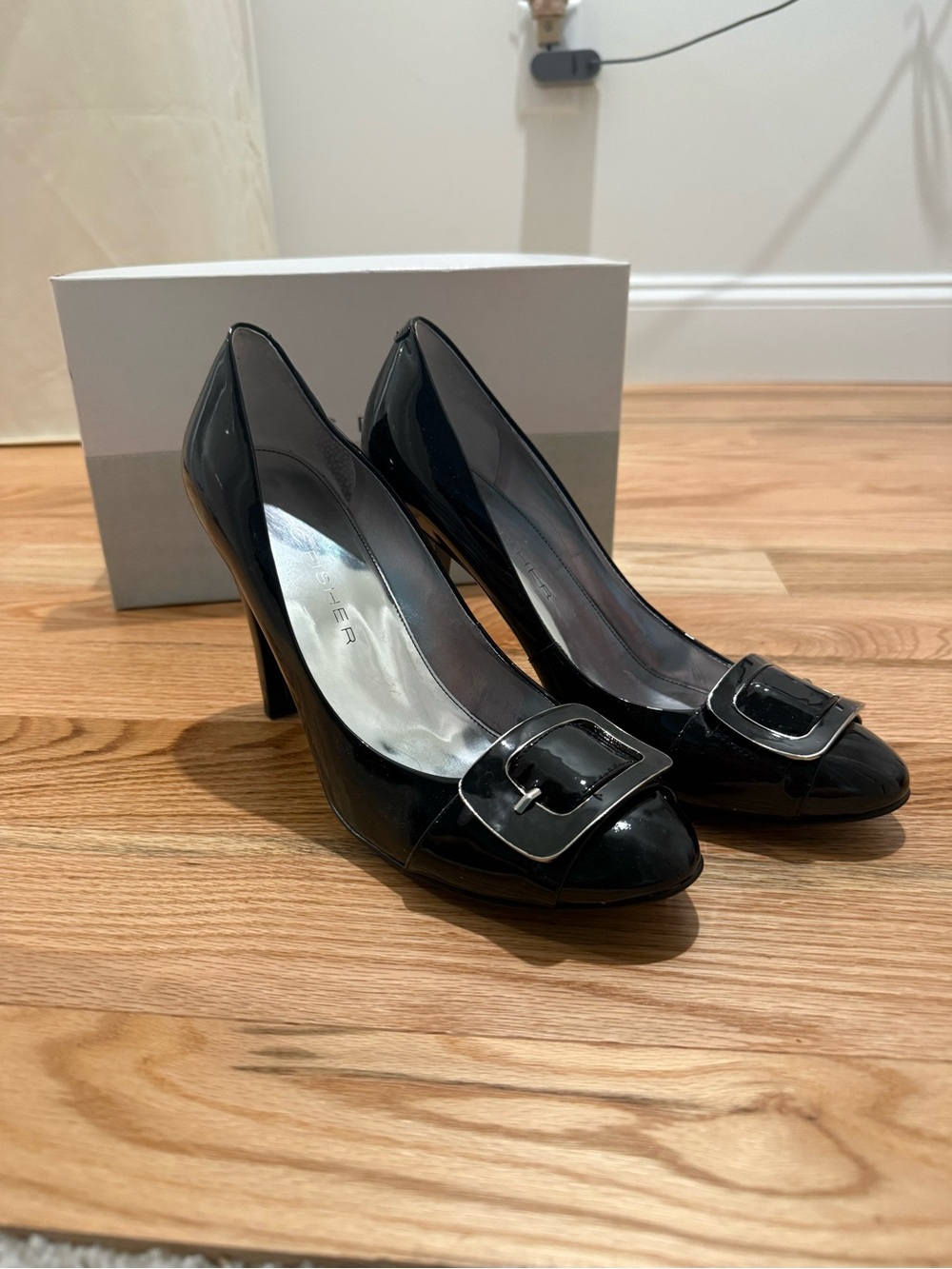 Marc Fisher Black Patent Leather Buckle Pumps Imperla Style